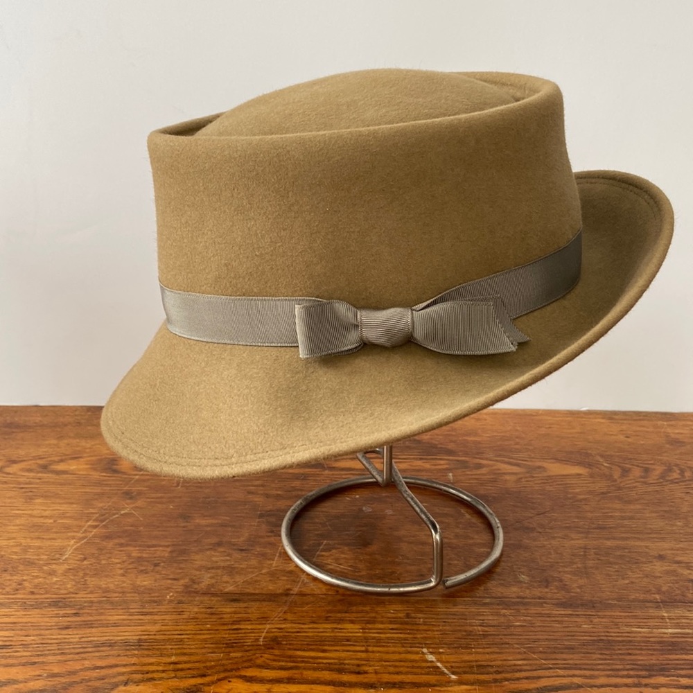 Vintage Patricia Underwood Wool Hat Dark Camel